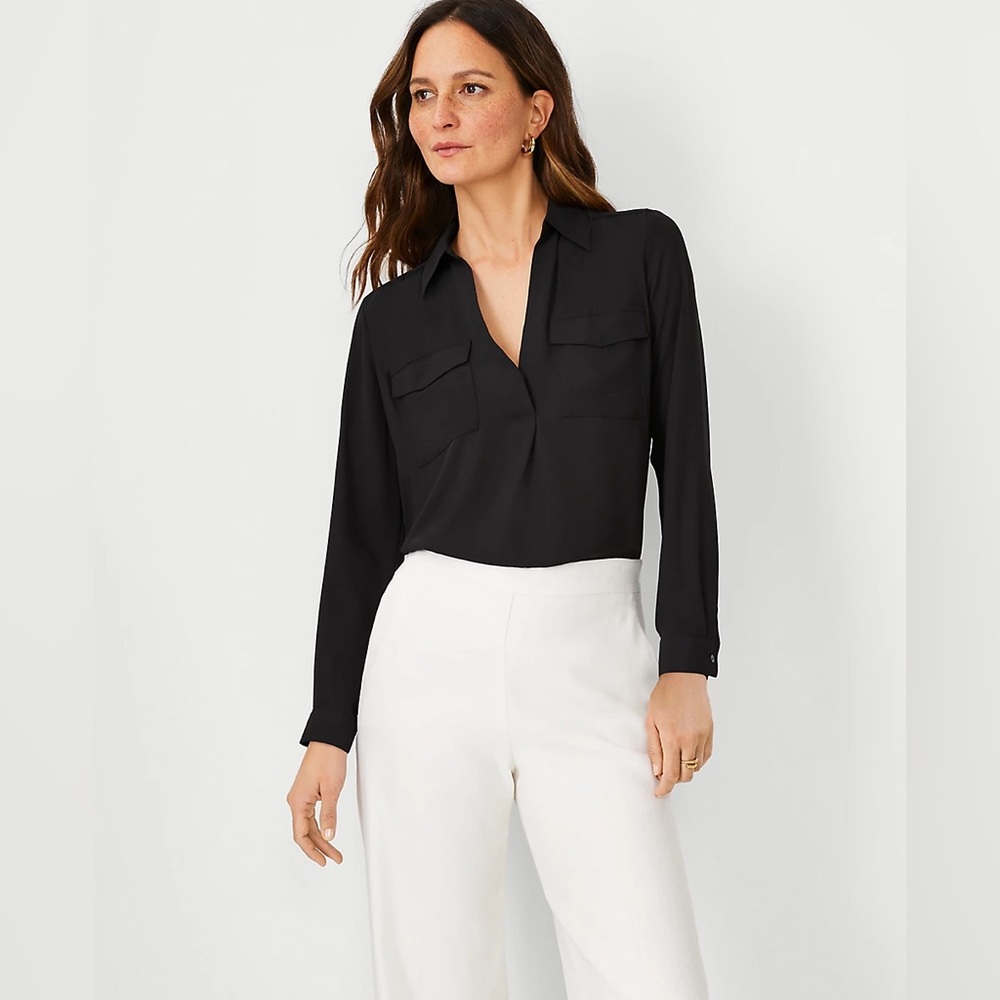 Ann Taylor long sleeve 2 pocket button front.